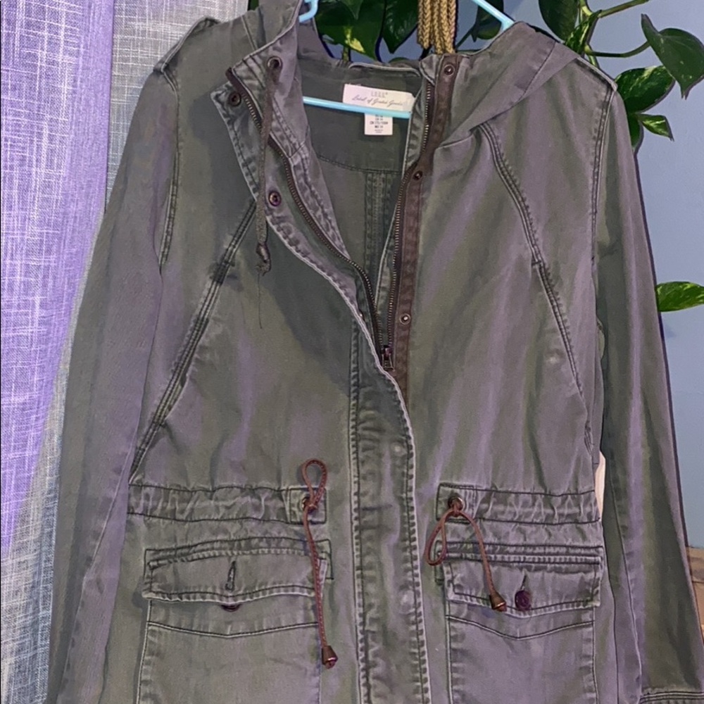 DISTRESSED FALL GREEN JACKET